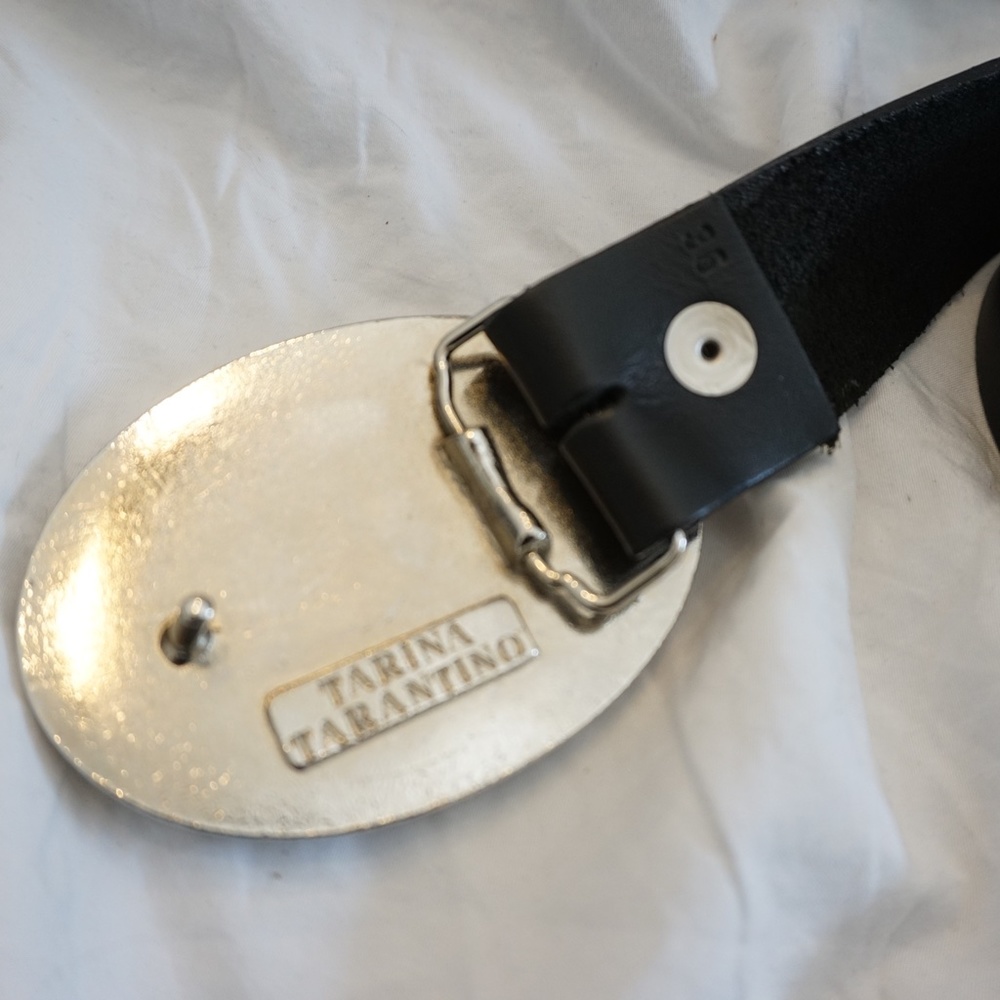 Tarina Tarantino Cameo Belt Black Leather & Pearl - Picture 4 of 5